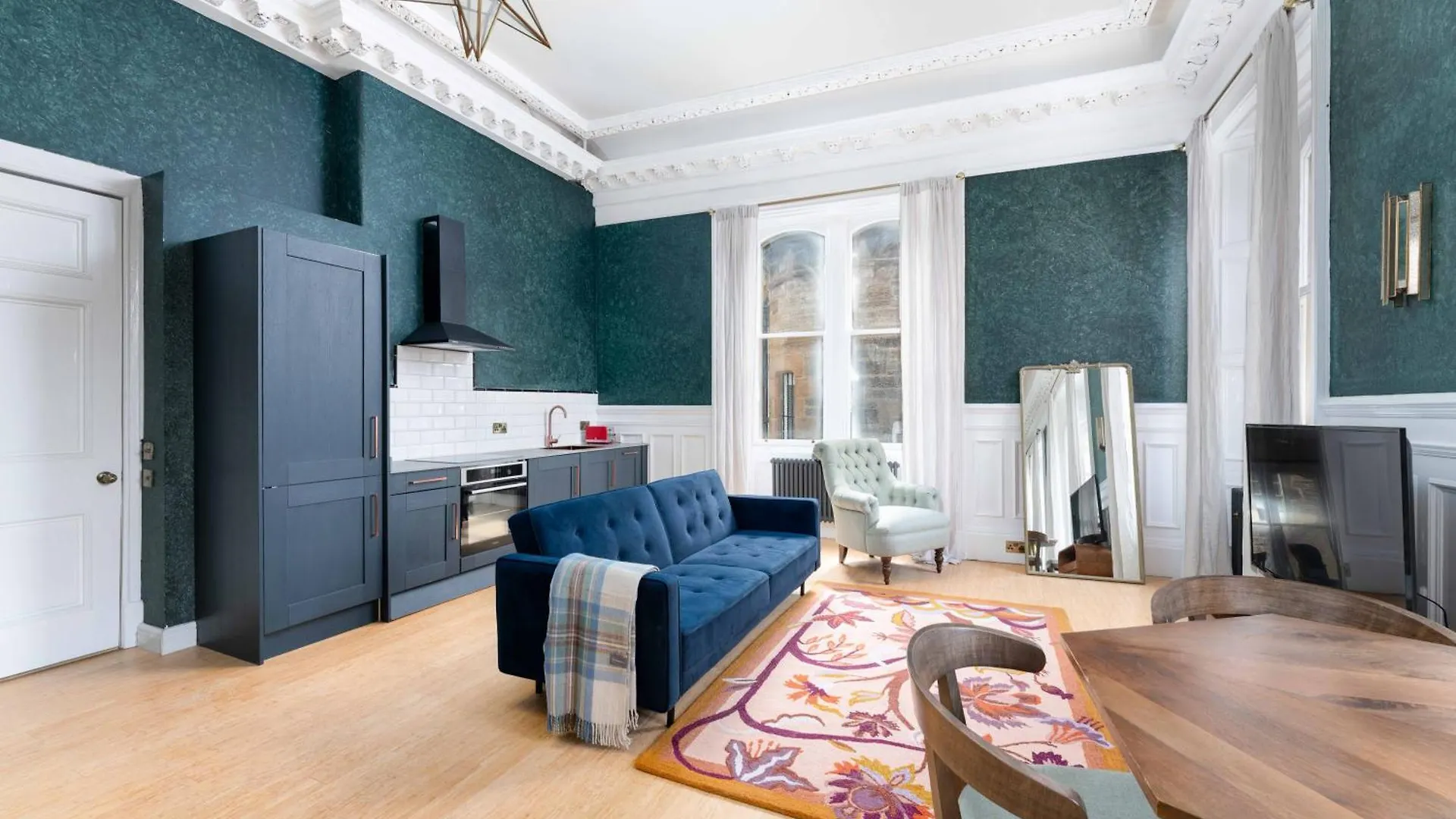 89 The Merchants Luxury Aparthotel By The House Of Danu EDI Großbritannien