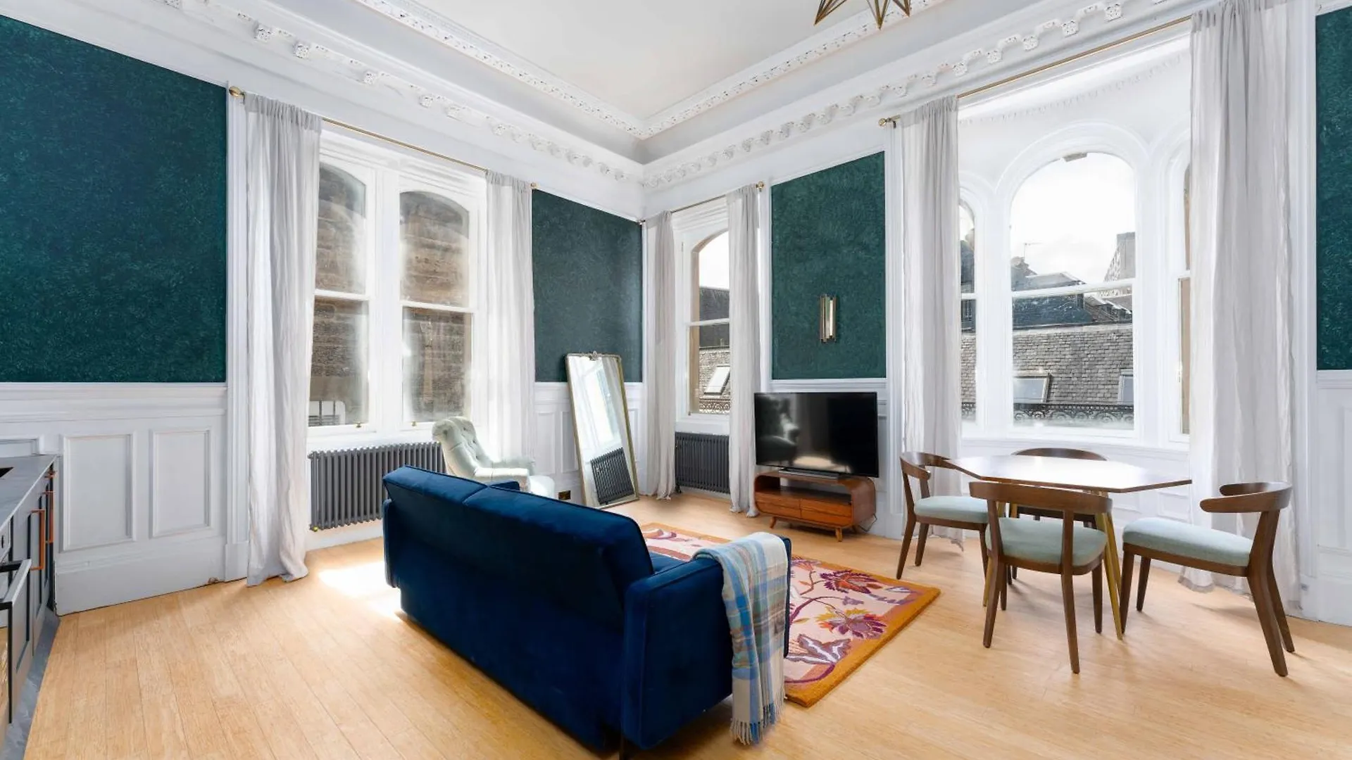 89 The Merchants Luxury Aparthotel By The House Of Danu EDI Großbritannien